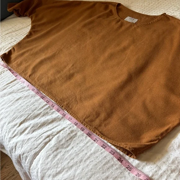 Jamie + the Jones Umber T Top - Picture 5 of 8